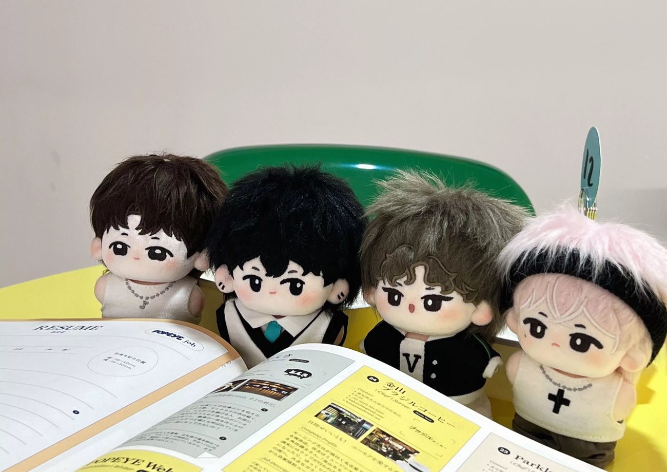 Custom chibi cotton dolls and IP character plush with embroidered faces and outfits