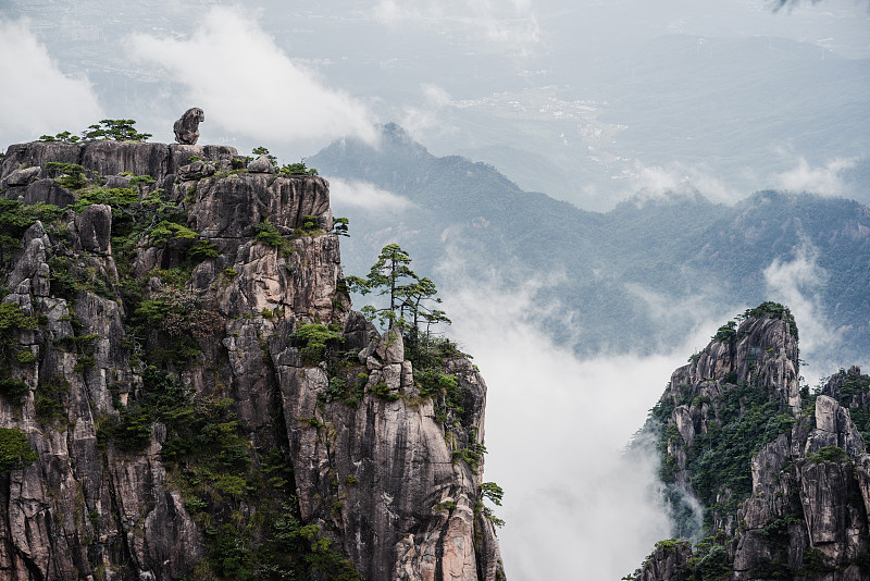 Hot springs & Huangshan maofeng tea