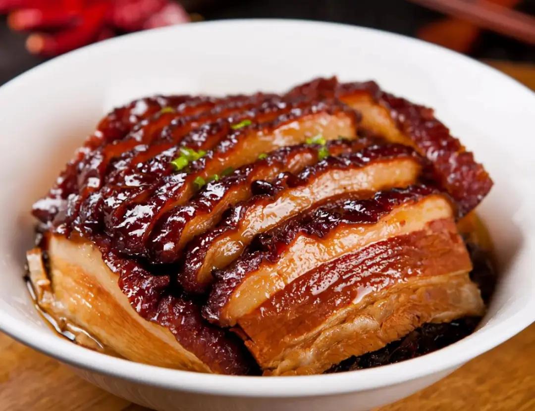 Pork belly with preserved mustard greens — meicai kou rou