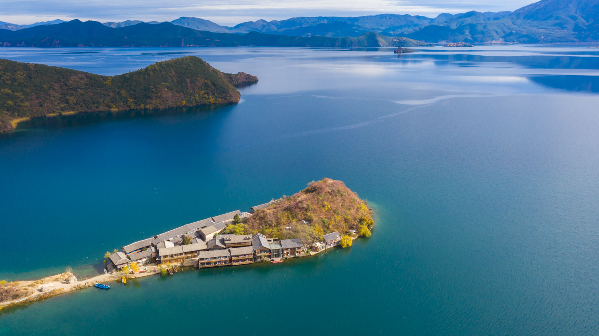 Caohai & Walking Bridge Day Trip — Lugu Lake