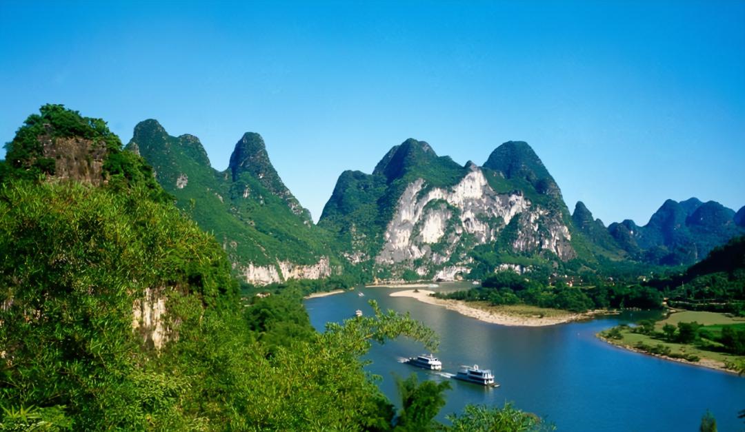 Boats on the Li River near Xingping