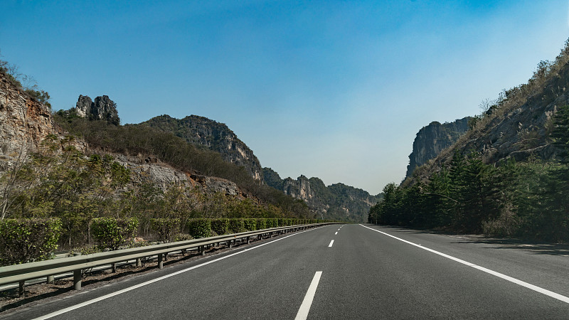 Driving from Beijing to Yesanpo via Shidu