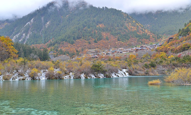 Shuzheng Lakes & the Tibetan village