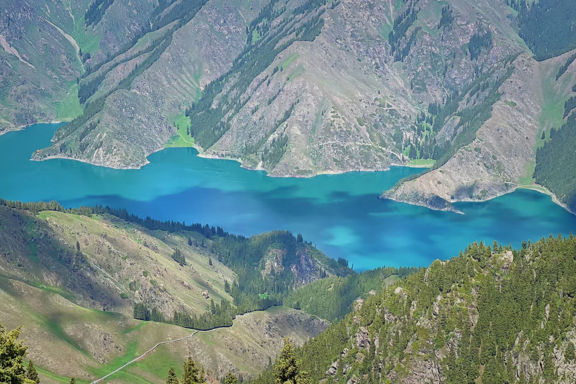 Tianshan Tianchi (Heavenly Lake)