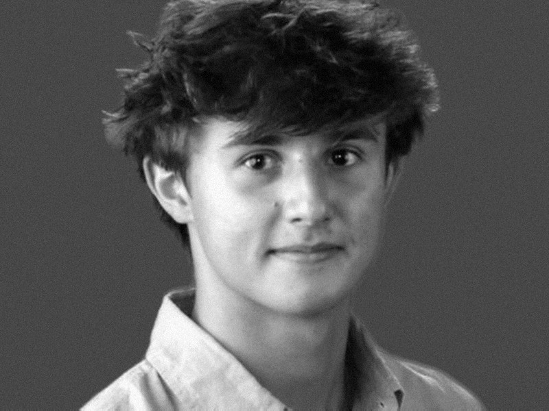 Luca Piekarski 肖像