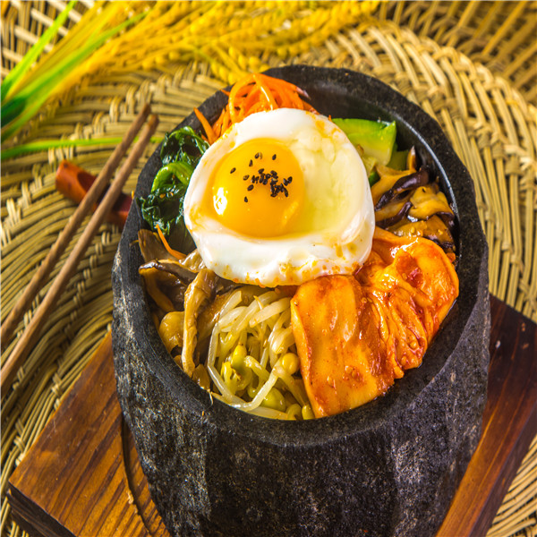 Stone-pot bibimbap with a fried egg, Yanbian