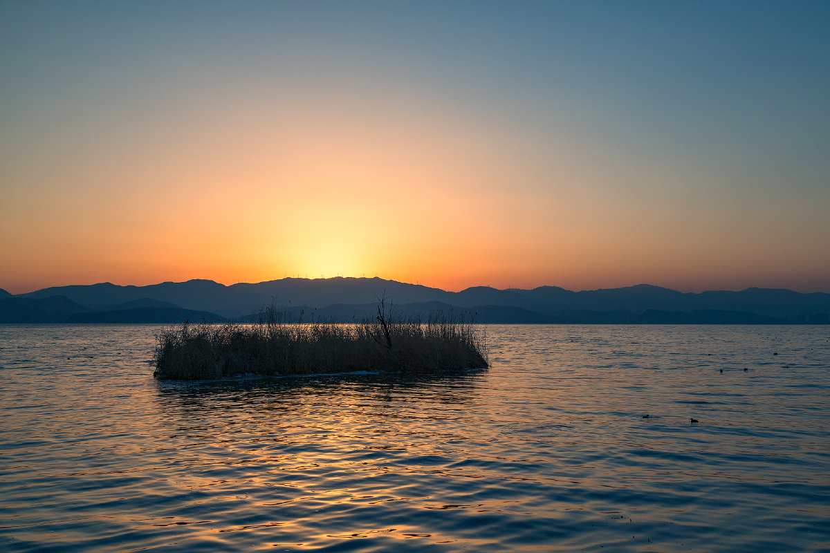 The lake at dawn