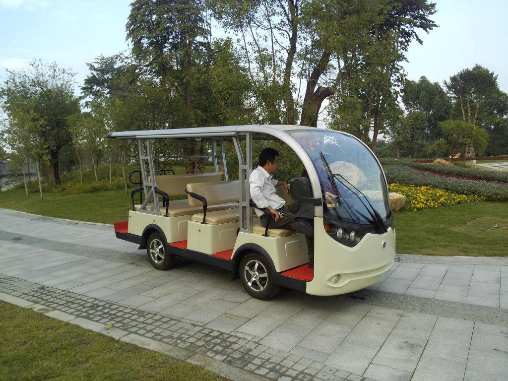 Electric sightseeing shuttle used inside Xiaoqikong and Daqikong scenic areas