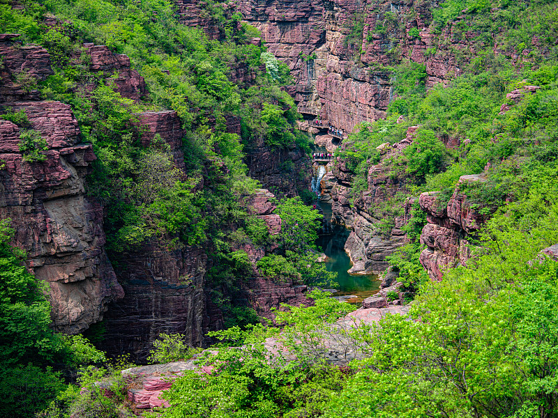 Green Dragon Gorge & Peak Forest Gorge (1 day)