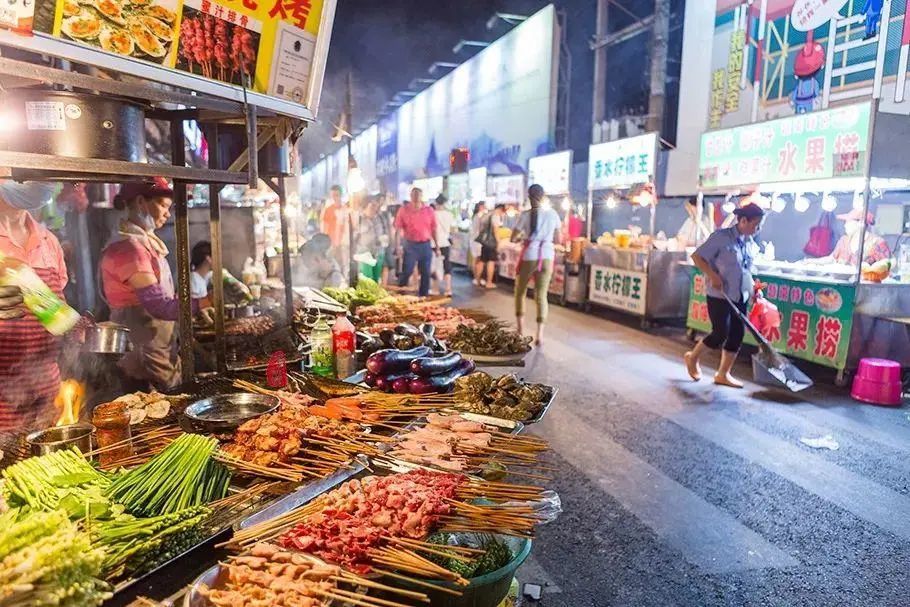 Grilled skewers on Nanning's Zhongshan Road night market