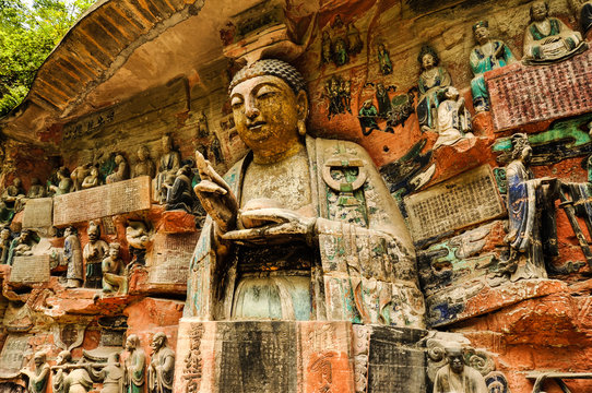 Dazu Rock Carvings Day Trip