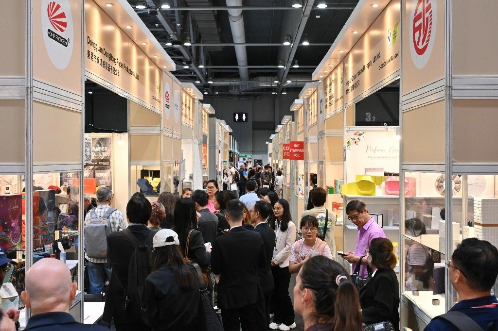 展会现场人气如潮