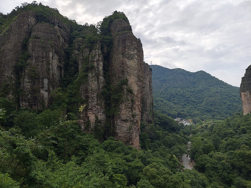 Lingfeng & Lingyan Day Trip — Yandang Mountains