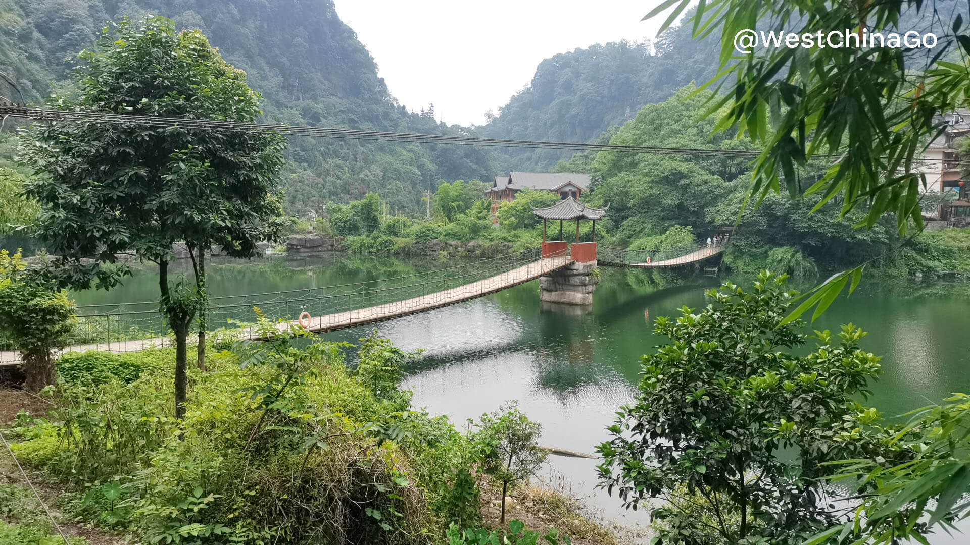 Qingyin & Wannian Temple Walk