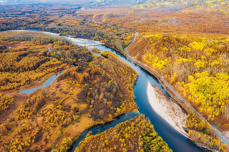 The winding Genhe River through Hulunbuir wetland