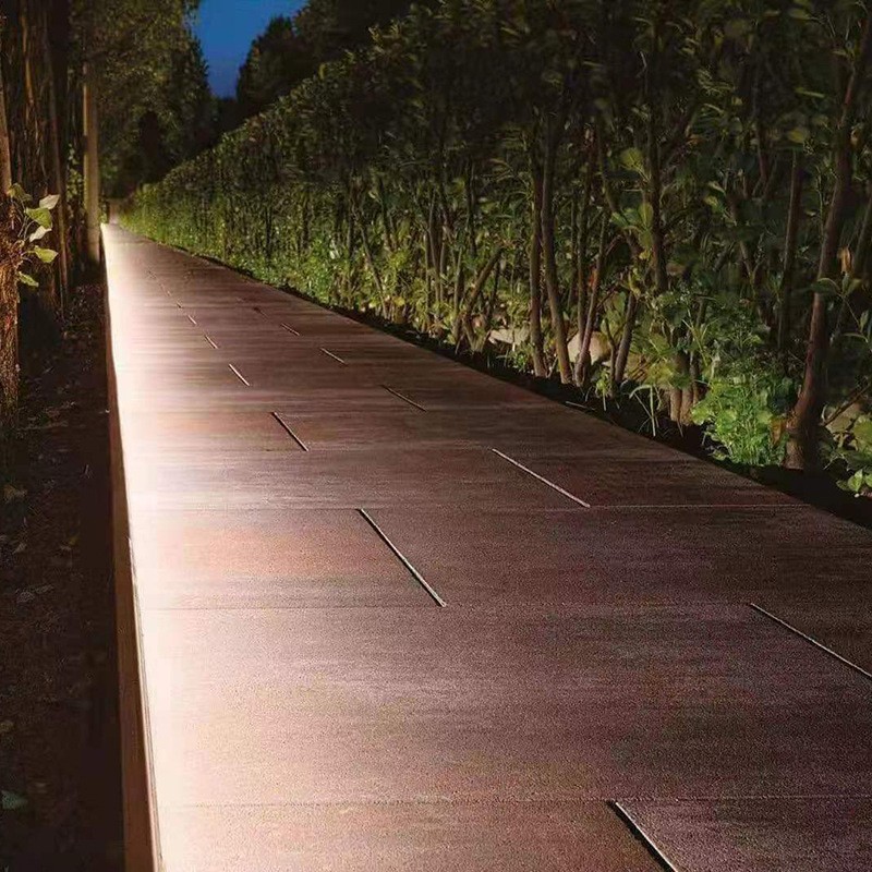 Garden pathway lighting