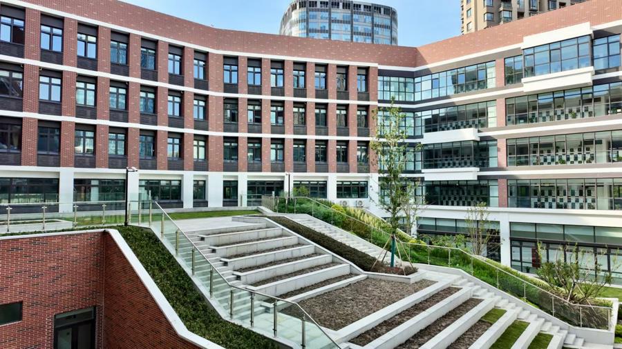 复旦大学附属中学徐汇分校校园