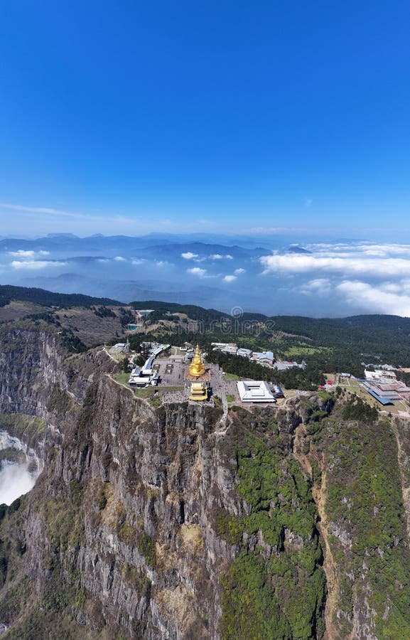Golden Summit (Jinding)