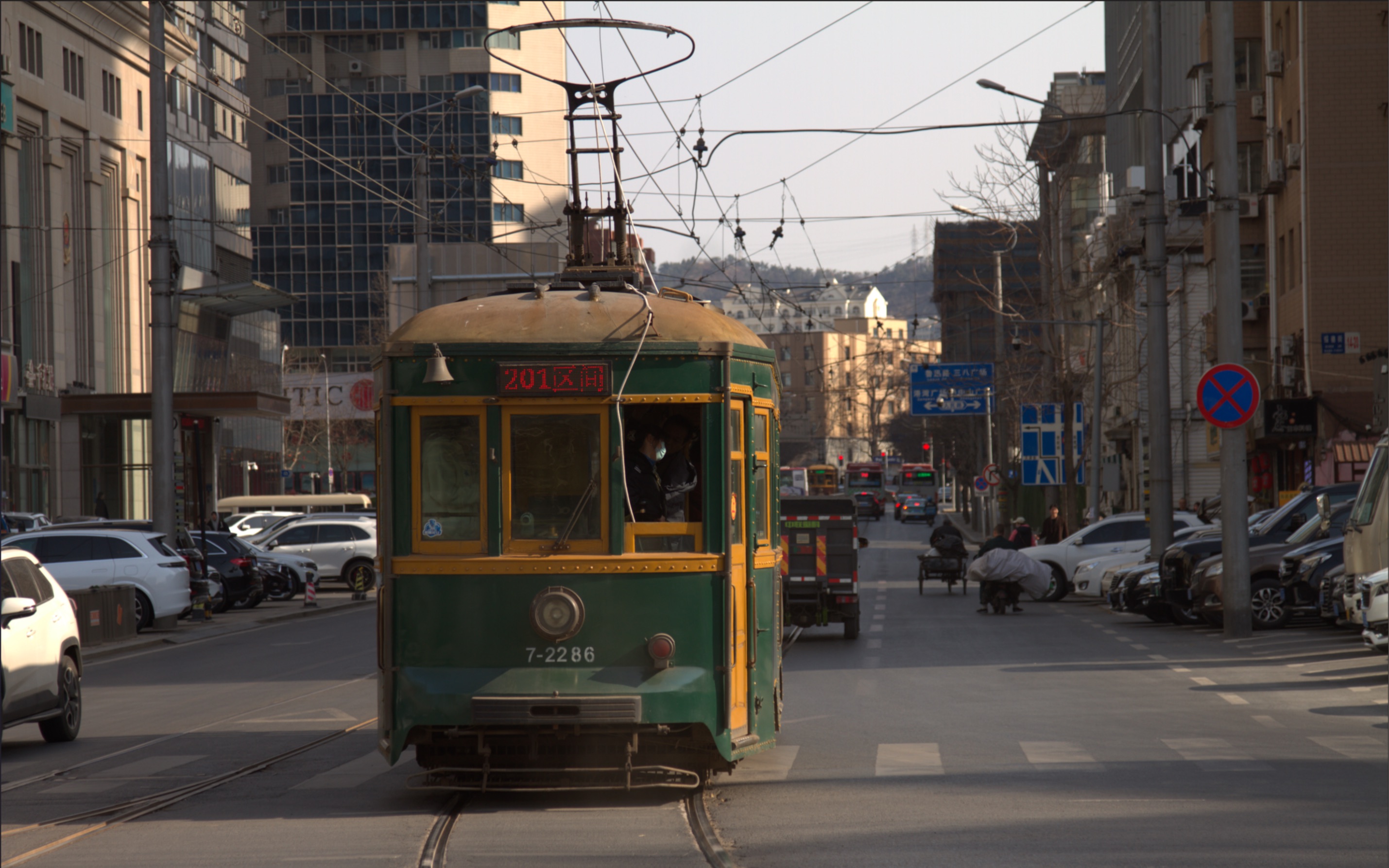 Dalian tram